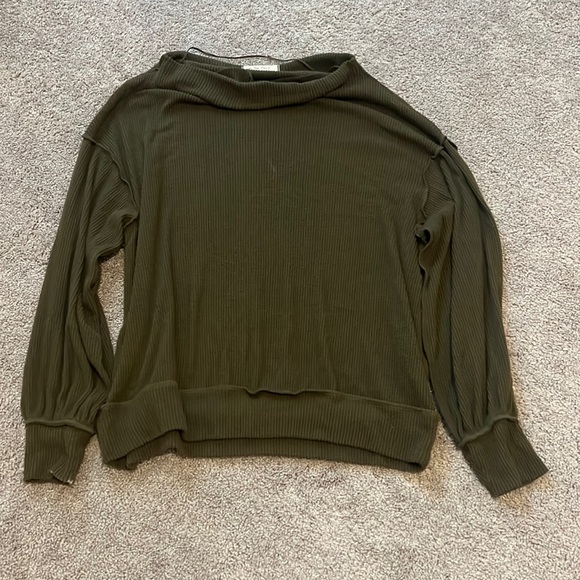 Free People x We the people Olive Slouchy Sweater - Size Small - Picture 1 of 3